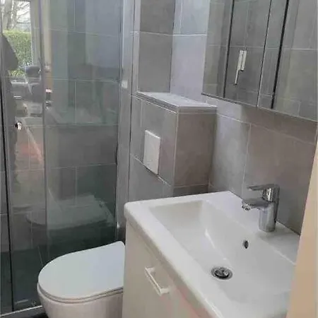 Near With Large Private Garden - Not For Companies * Ouddorp