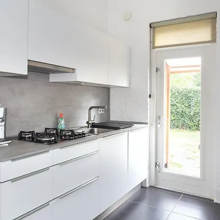 Near With Large Private Garden - Not For Companies * Ouddorp