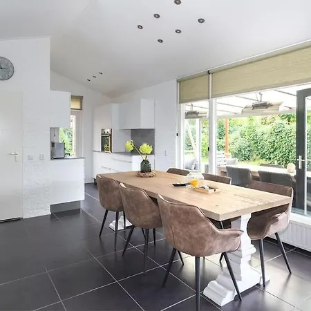 Holiday home Near With Large Private Garden - Not For Companies *