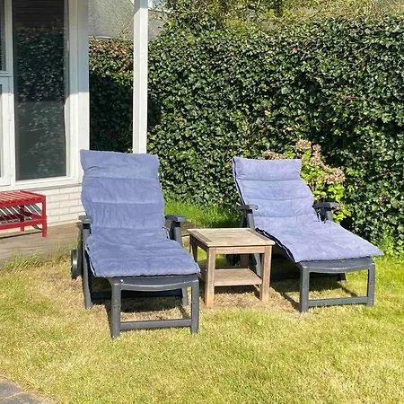 Holiday home Near With Large Private Garden - Not For Companies *