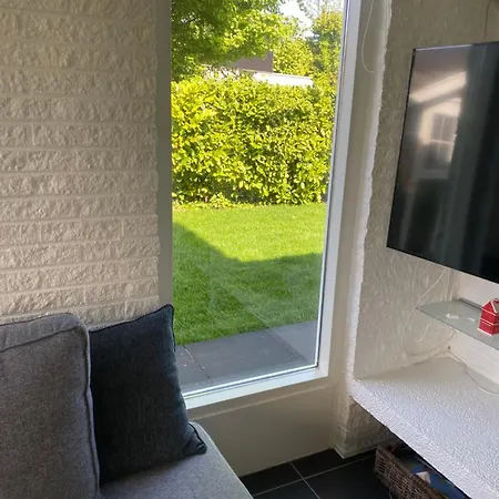 Holiday home Near With Large Private Garden - Not For Companies Ouddorp